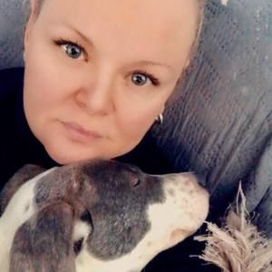 Meet your Posher, Connie